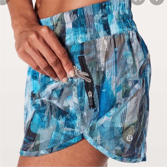 Lululemon Tracker Short 4” - Picture 2 of 6
